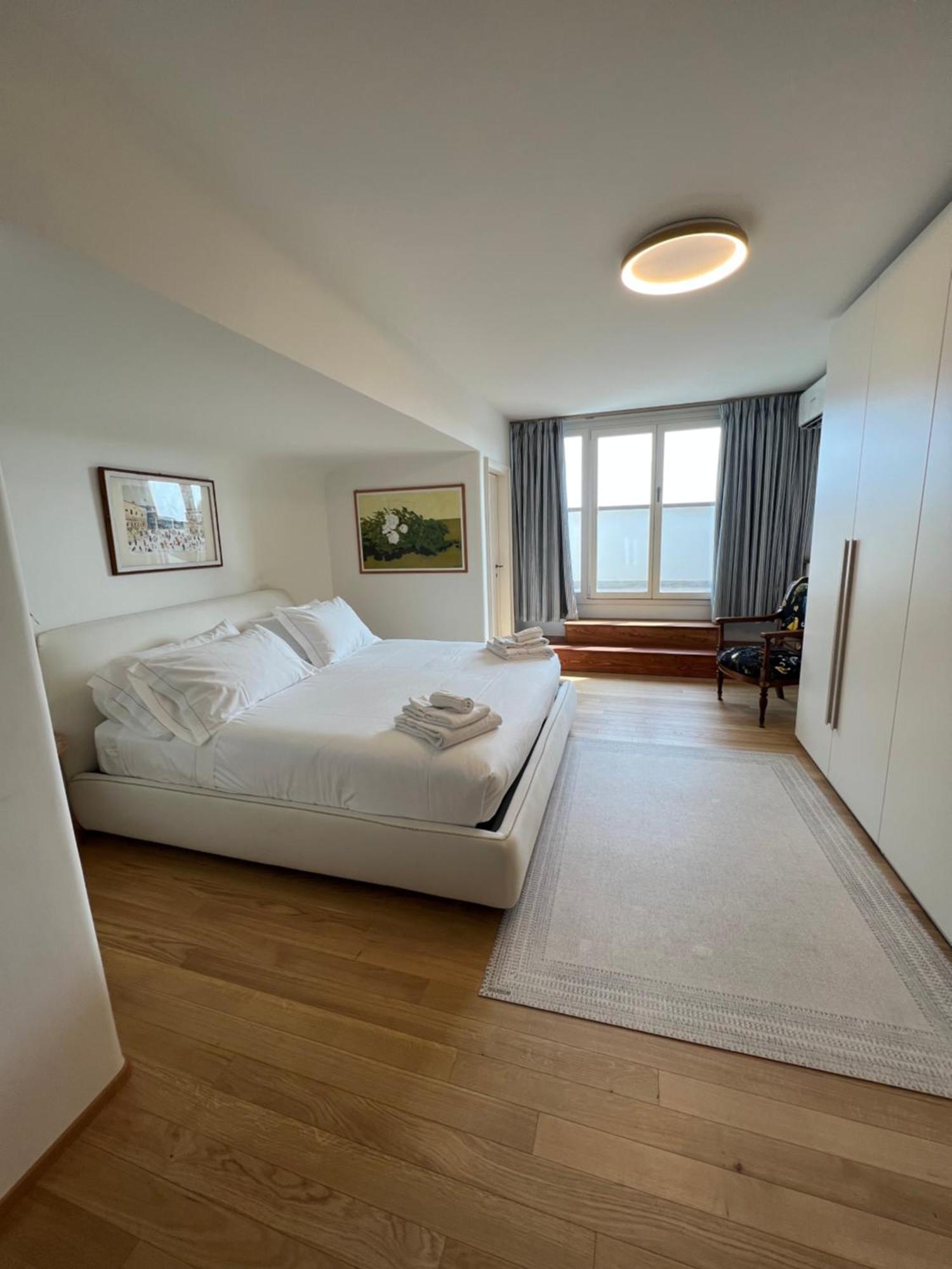 Attico Canal Grande A Palazzo Contarini Corfu Apartment